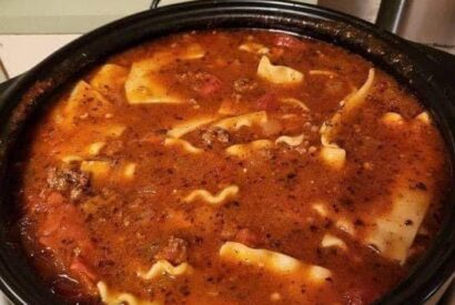 Thumbnail for One Pot Lasagna Soup
