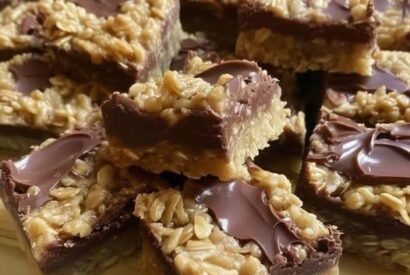 Thumbnail for Easy Homemade Crunch Bars