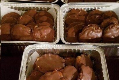 Thumbnail for Homemade Turtle Candy With Pecans and Caramel