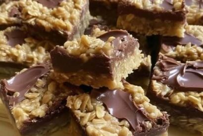 Thumbnail for No Bake Chocolate Oat Bars