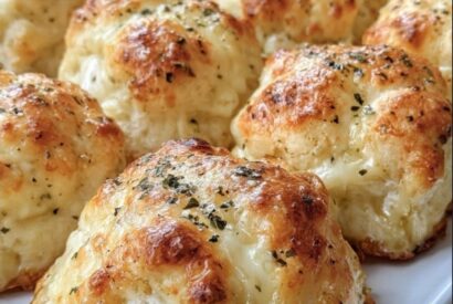 Thumbnail for Baked Garlic Butter Cheese Bombs