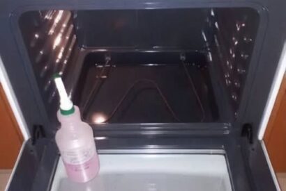 Thumbnail for Natural DIY Oven Cleaner for a Sparkling Clean Kitchen